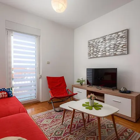 Ares 14 - Center Apartment